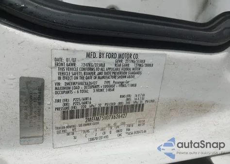 2007 Mercury Grand Marquis Ls z USA, uszkodzony, nr VIN 2MEFM75VO7X626427